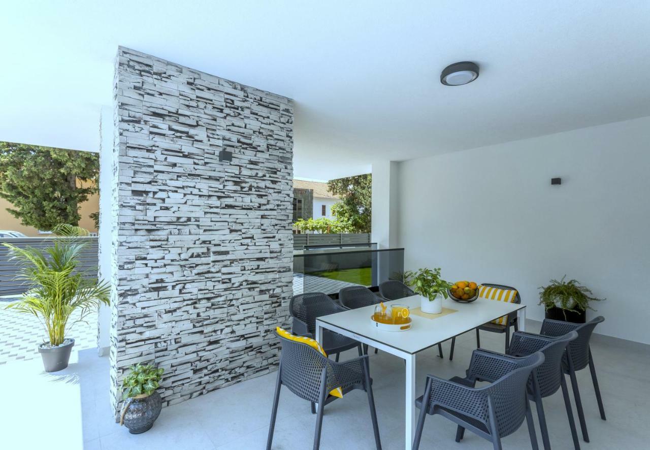 Villa Ema Kastela With Private Heated Pool Extérieur photo